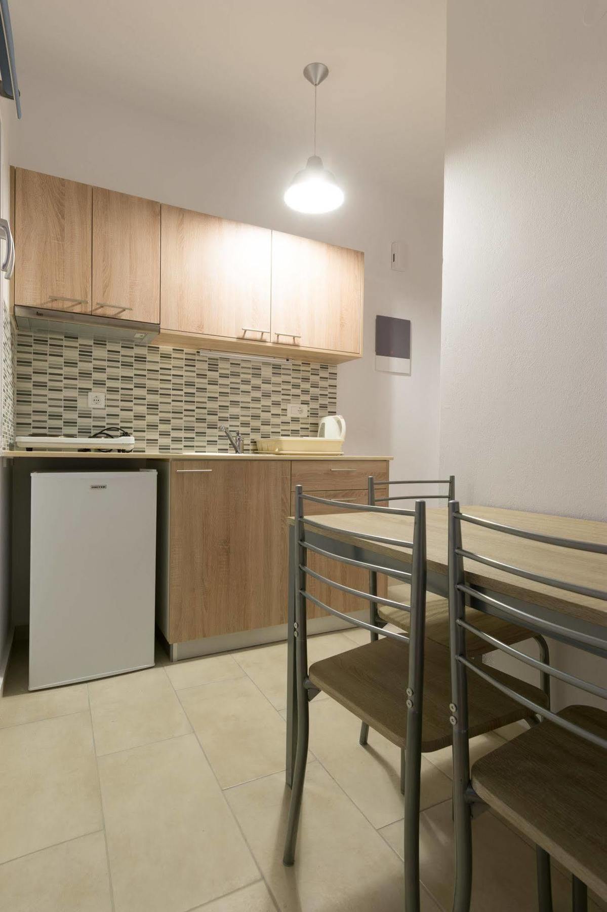 Socrates Apartmens & Restaurant Milatos Exteriör bild